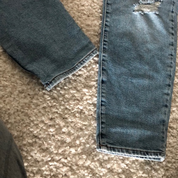 Forever 21 jeans - Picture 2 of 5
